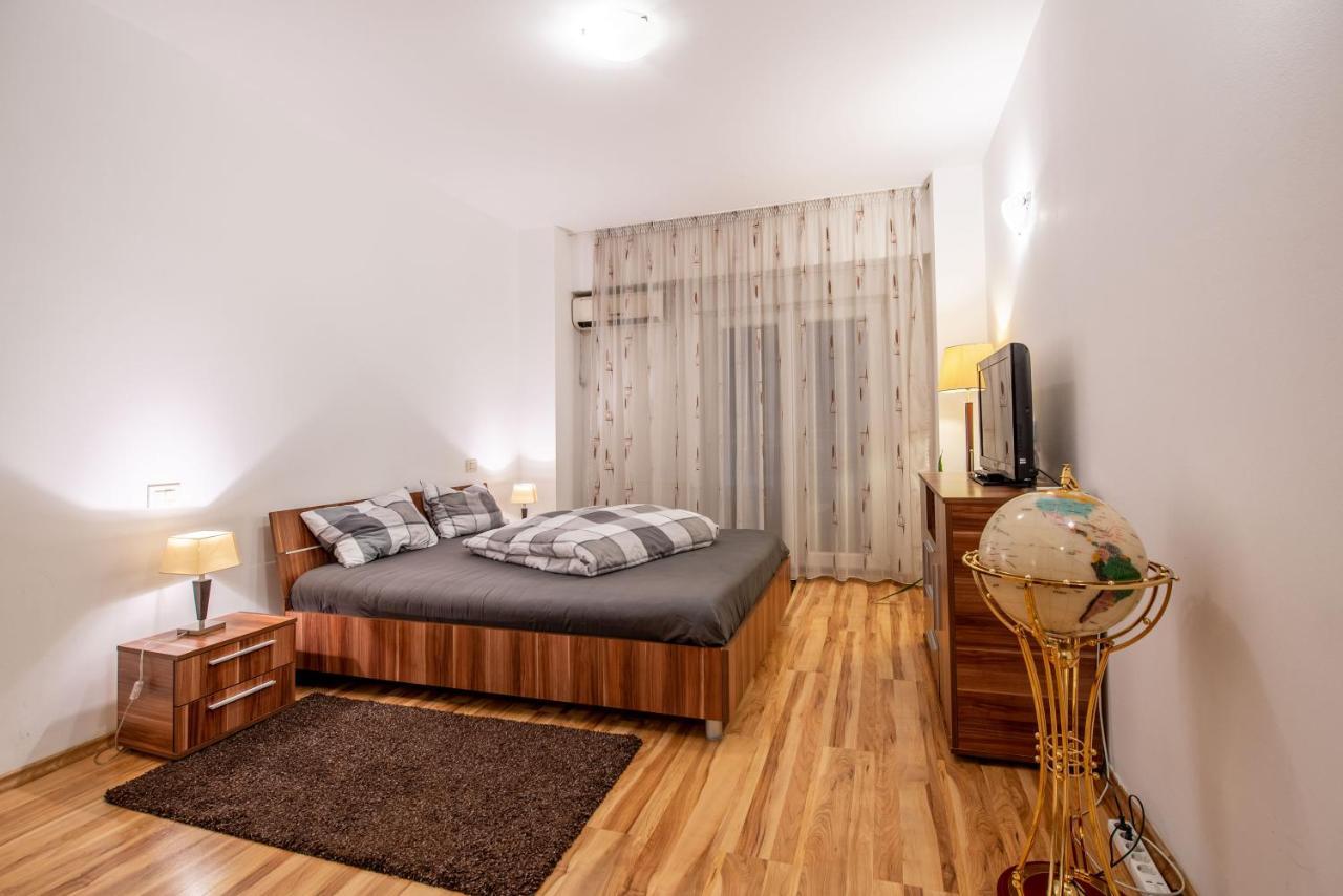 Luxury Two Room Apartment In The Heart Of Bucharest Бухарест Экстерьер фото